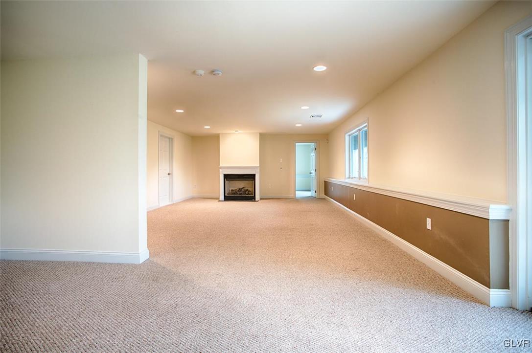 4261 Helms Road Hellertown, PA 18055 - Photo 38 of 47