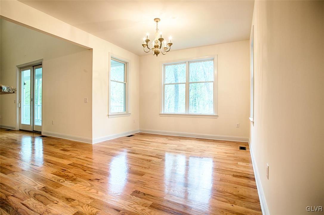 4261 Helms Road Hellertown, PA 18055 - Photo 8 of 47