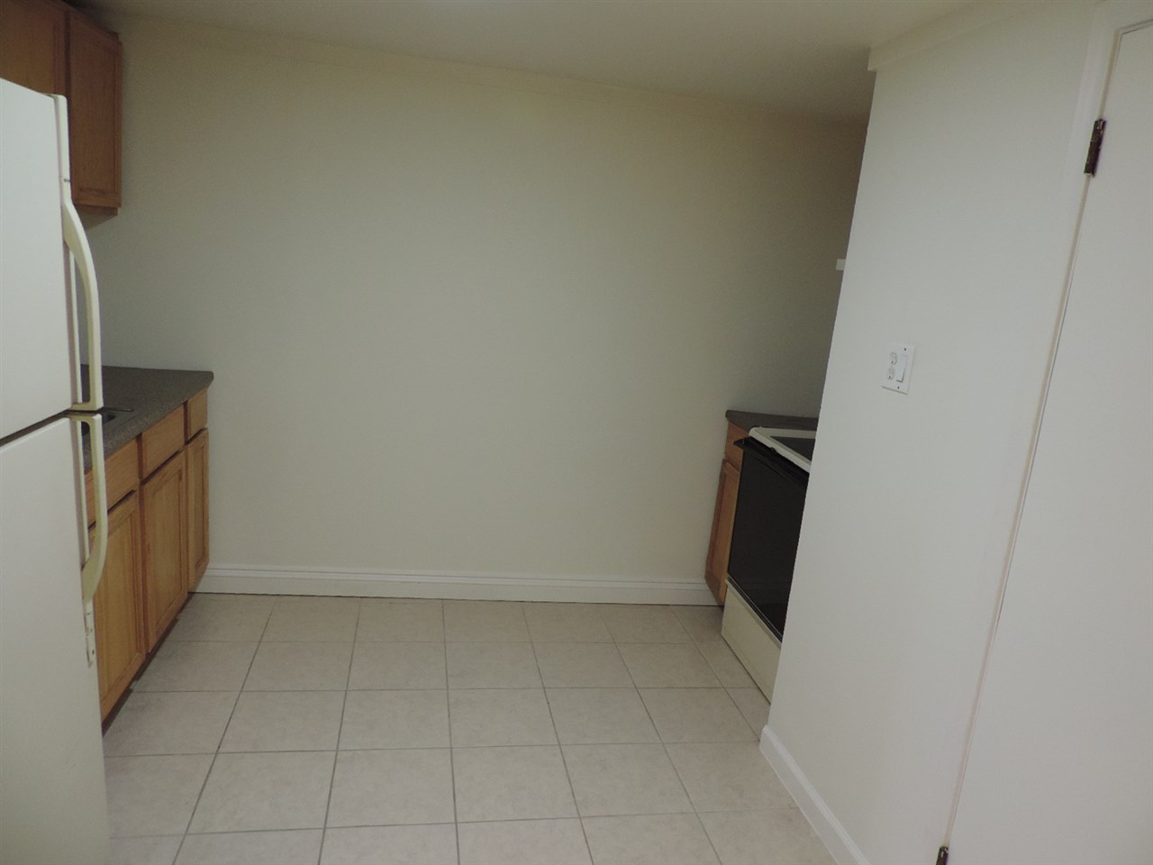 406 Normandy Road Royal Oak, MI 48073 - Photo 20 of 41 31359231-19.JPG