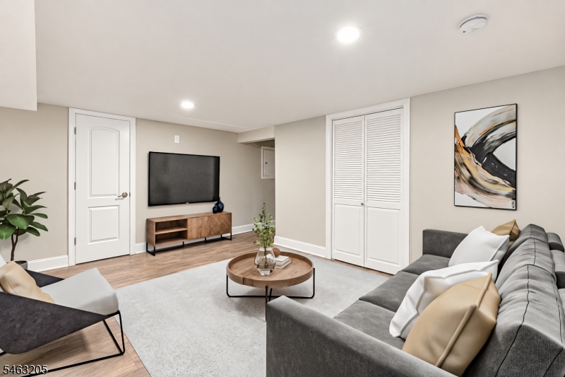 818 Ridge Road Cedar Grove, NJ 07009 - Photo 15 of 24 Gallery Image 15