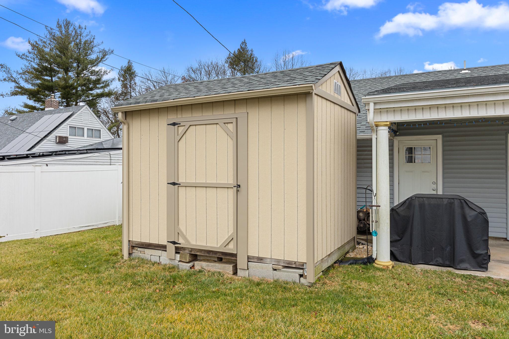 14 Rust Hill Road Levittown, PA 19056 - Photo 34 of 35