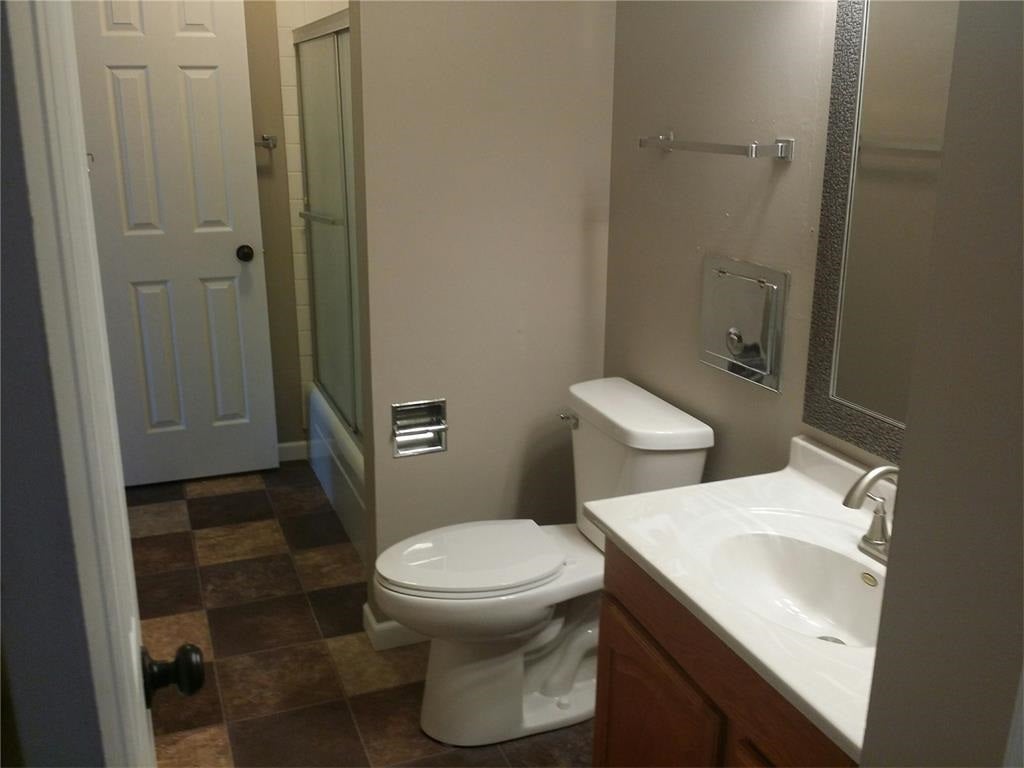 412 Cherry Hill Road Southwest Cedar Rapids, IA 52404 - Photo 10 of 21 Gallery Image 10