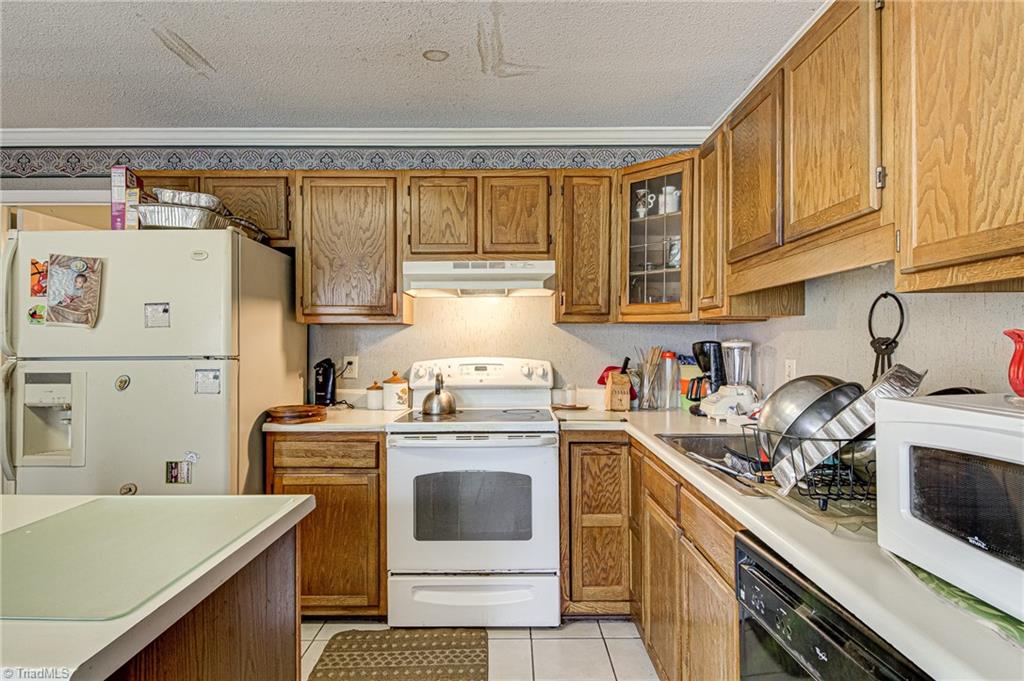 3205 Spring Mill Road Greensboro, NC 27406 - Photo 11 of 33 Gallery Image 11