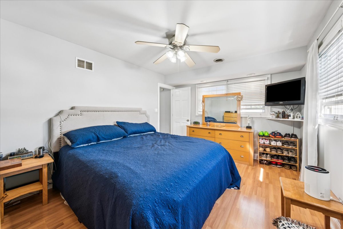 8912 South Ryan Road Hometown, IL 60456 - Photo 16 of 22