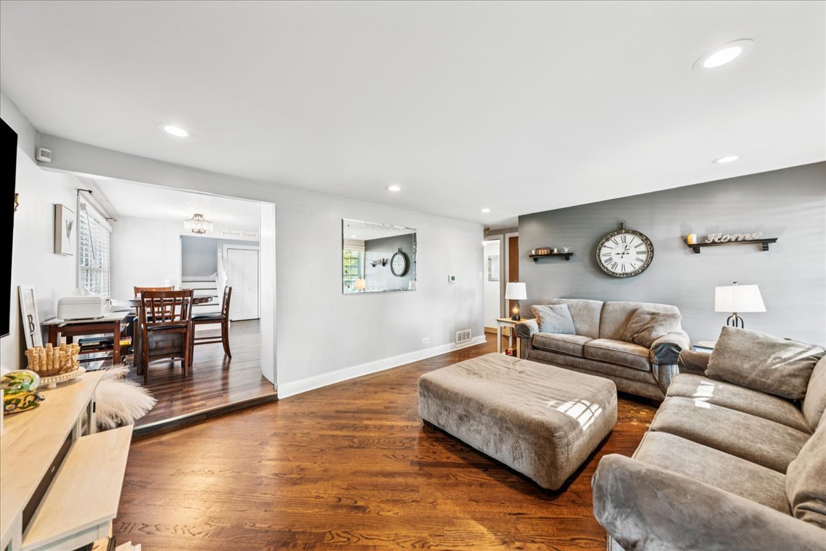 8912 South Ryan Road Hometown, IL 60456 - Photo 5 of 22