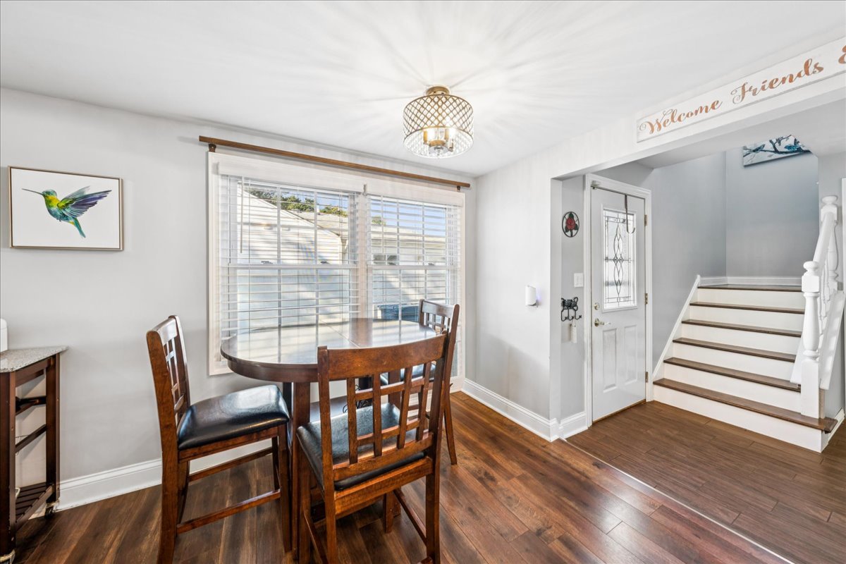 8912 South Ryan Road Hometown, IL 60456 - Photo 6 of 22