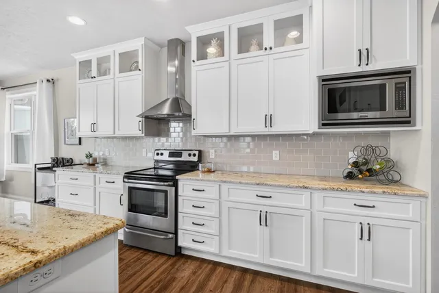 $559,900 | 4620 North Lightning Drive, Appleton, WI 54913