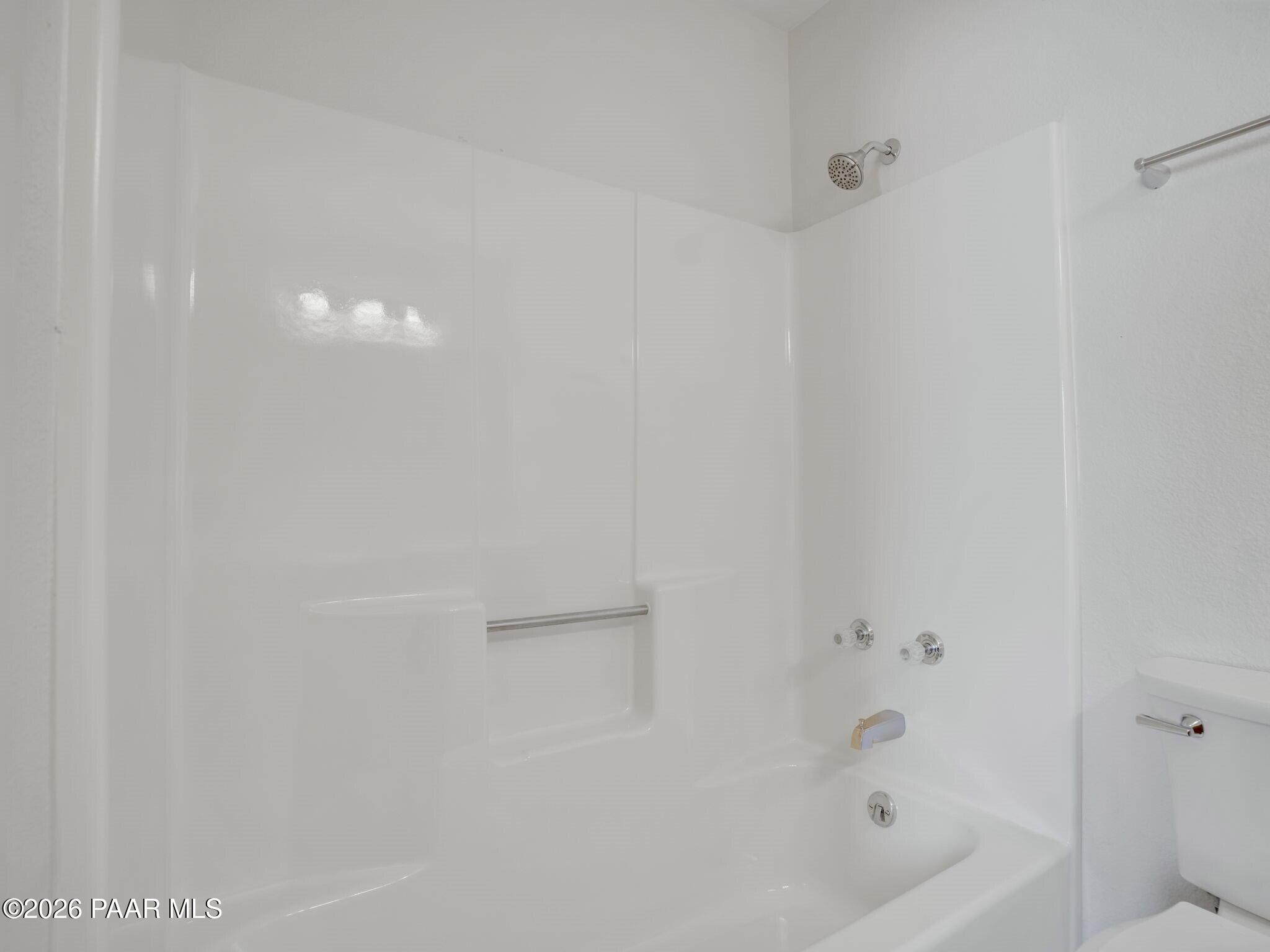 371 Rim Rock Circle Prescott, AZ 86303 - Photo 23 of 36 025_Bedroom 1 Bath Shower Combo