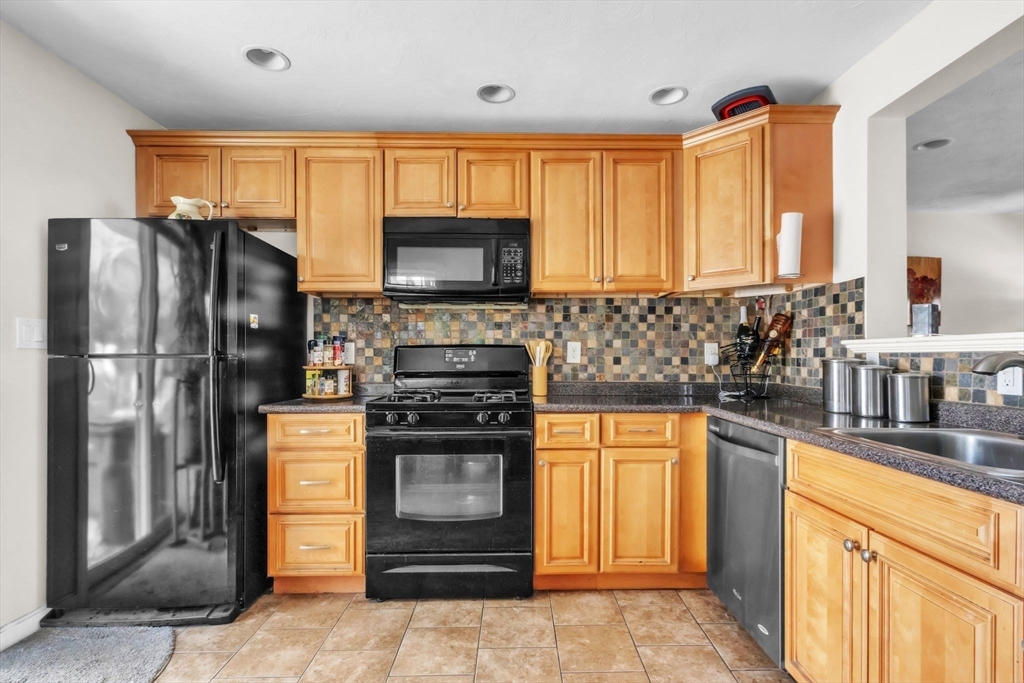 1139 Edgell Road Framingham, MA 01701 - Photo 9 of 31 Gallery Image 9