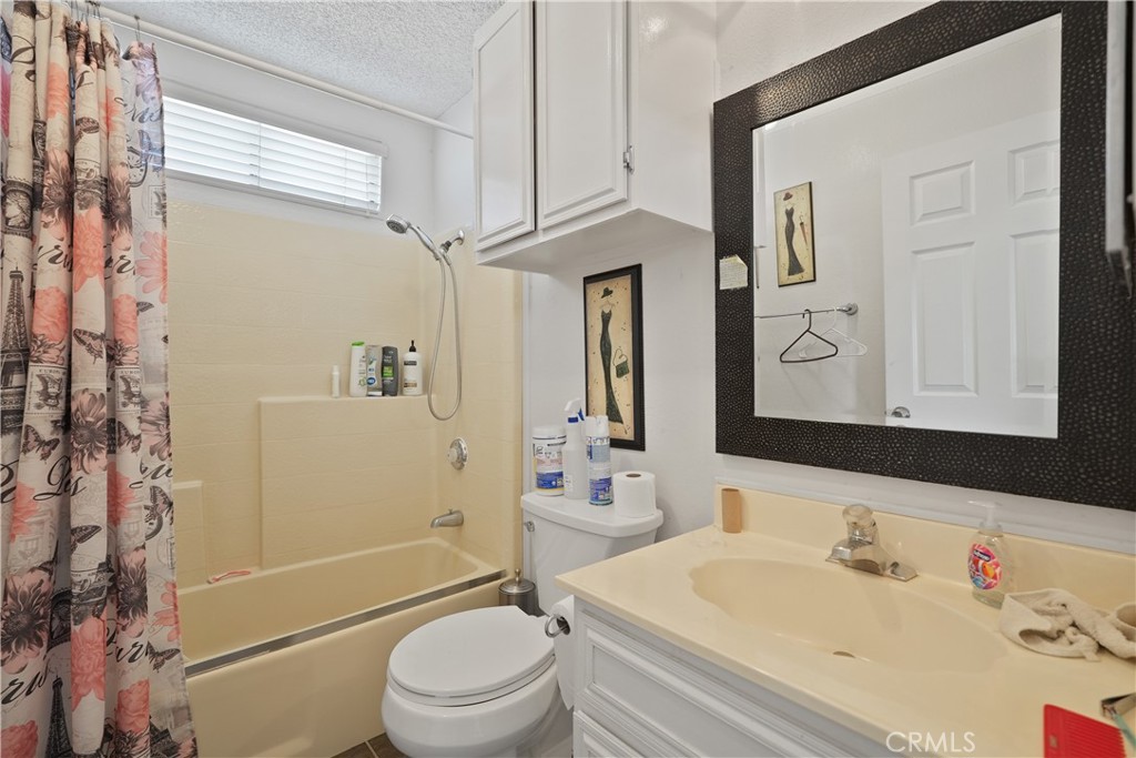 22950 Markham Street Perris, CA 92570 - Photo 11 of 19