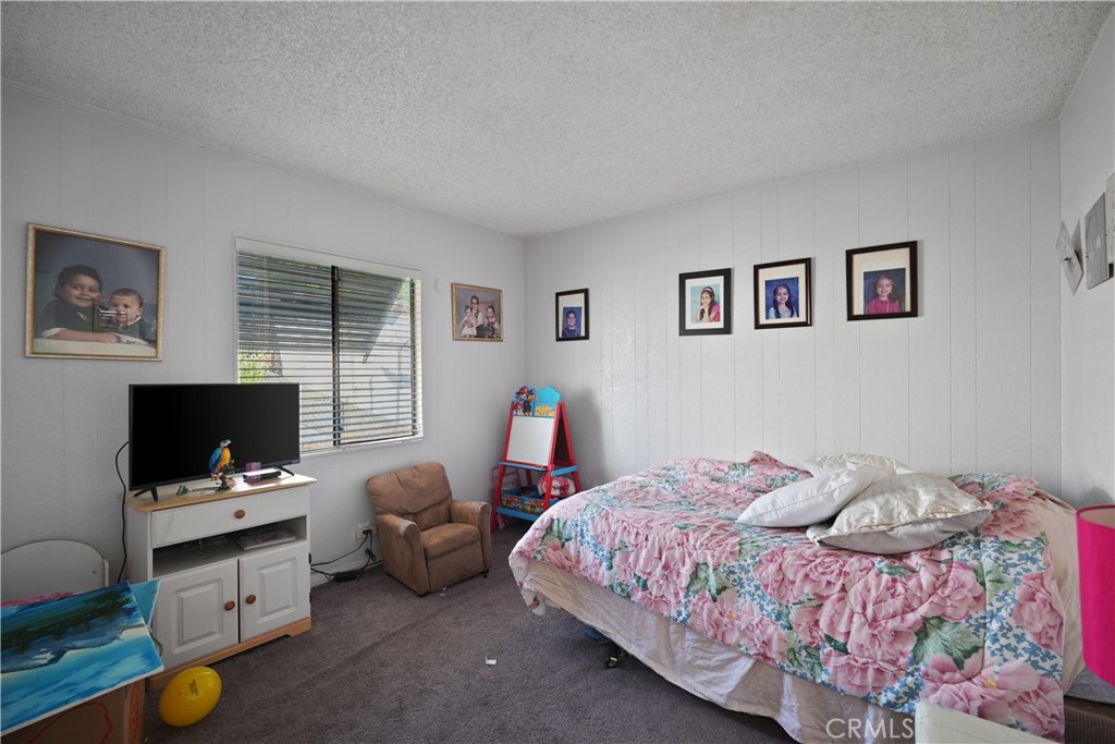 22950 Markham Street Perris, CA 92570 - Photo 14 of 19