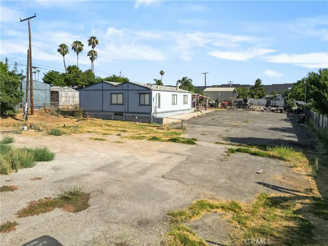 $350,000 | 22950 Markham Street, Perris, CA 92570