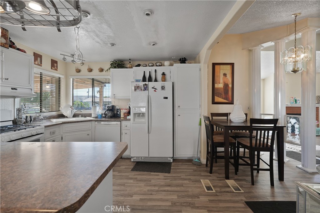 22950 Markham Street Perris, CA 92570 - Photo 6 of 19