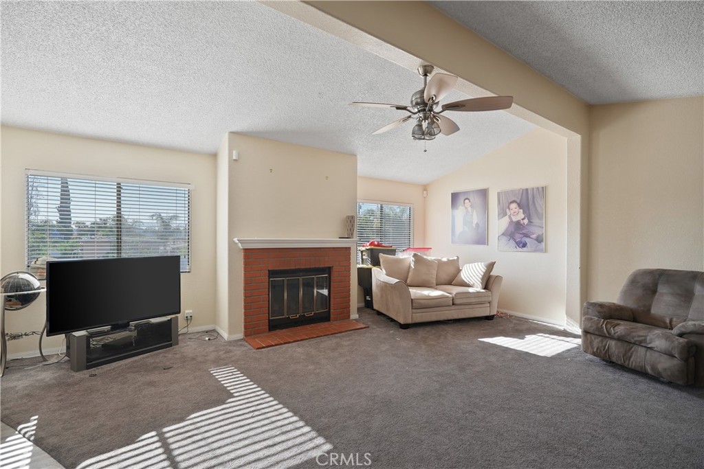 22950 Markham Street Perris, CA 92570 - Photo 9 of 19