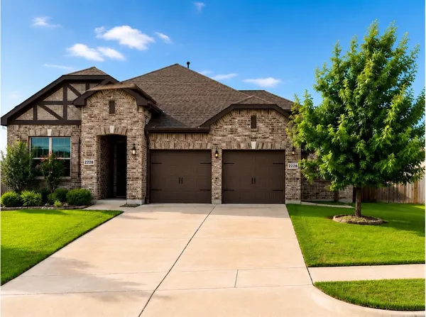 $2,500 | 2228 Sheppards Lane, Waxahachie, TX 75167
