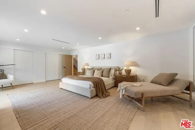 $17,000 | 20226 Lorenzana Drive, Woodland Hills, CA 91364