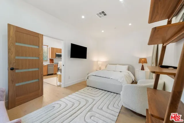 $17,000 | 20226 Lorenzana Drive, Woodland Hills, CA 91364