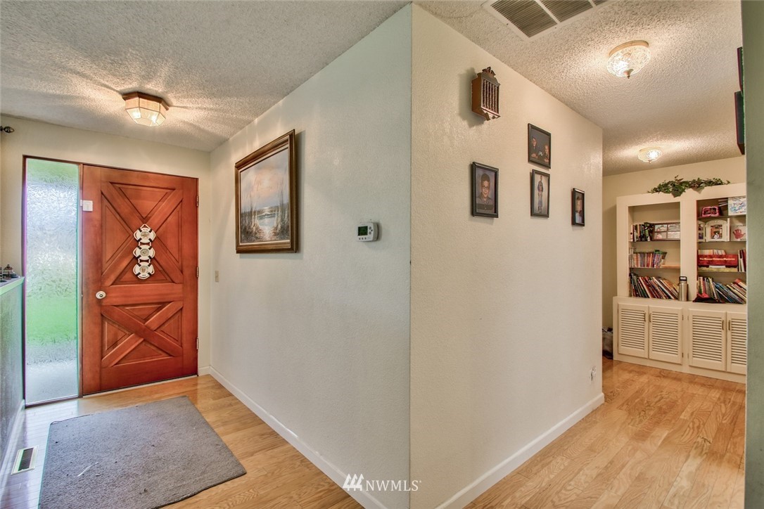 10152 Ridge Place Sedro-Woolley, WA 98284 - Photo 3 of 25 Gallery Image 3