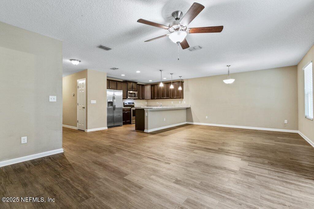 2235 Bayview Road Jacksonville, FL 32210 - Photo 12 of 41 Living Area