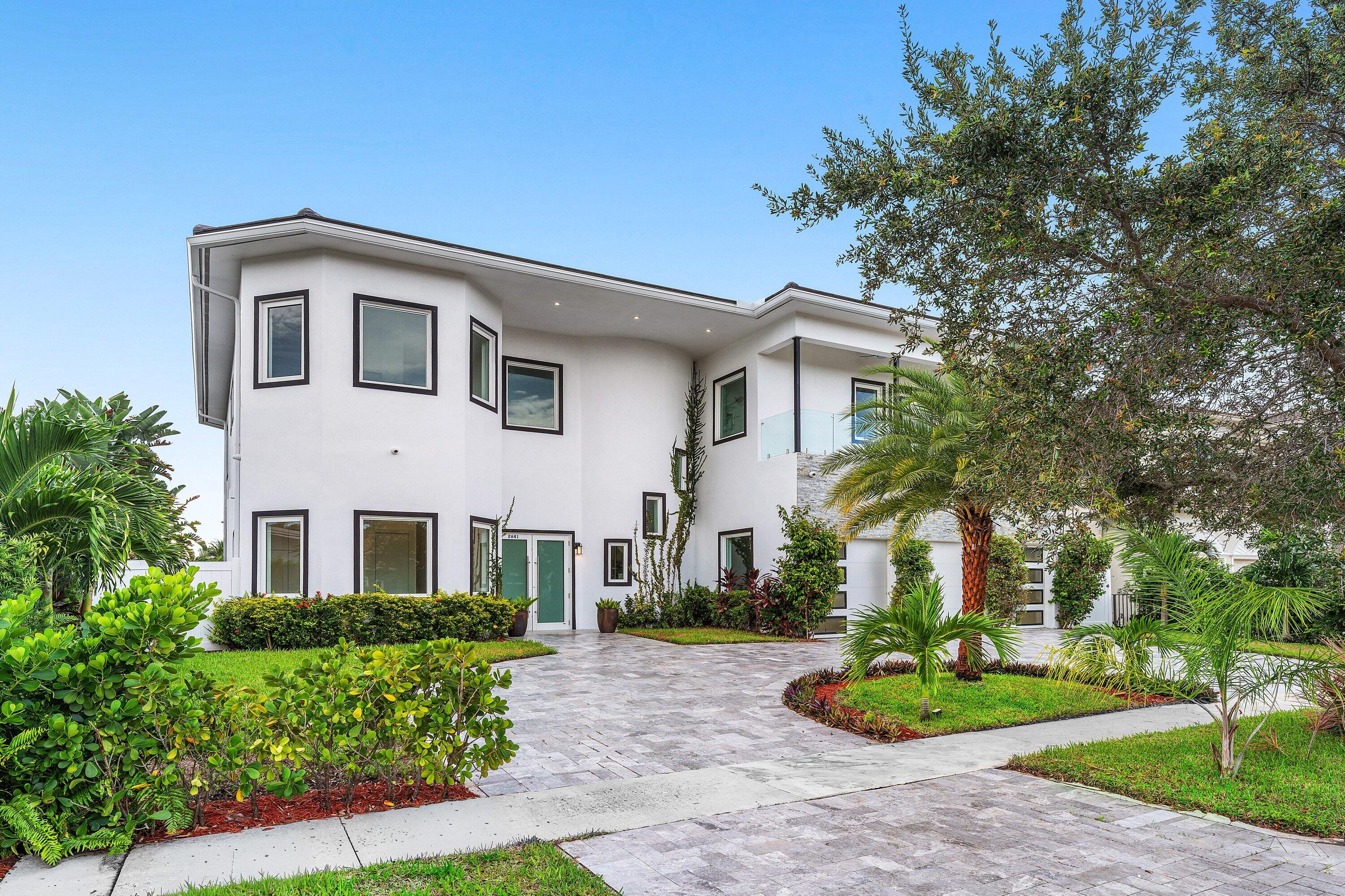 2641 Northeast 48th Street Lighthouse Point, FL 33064 - Photo 13 of 68 Street View