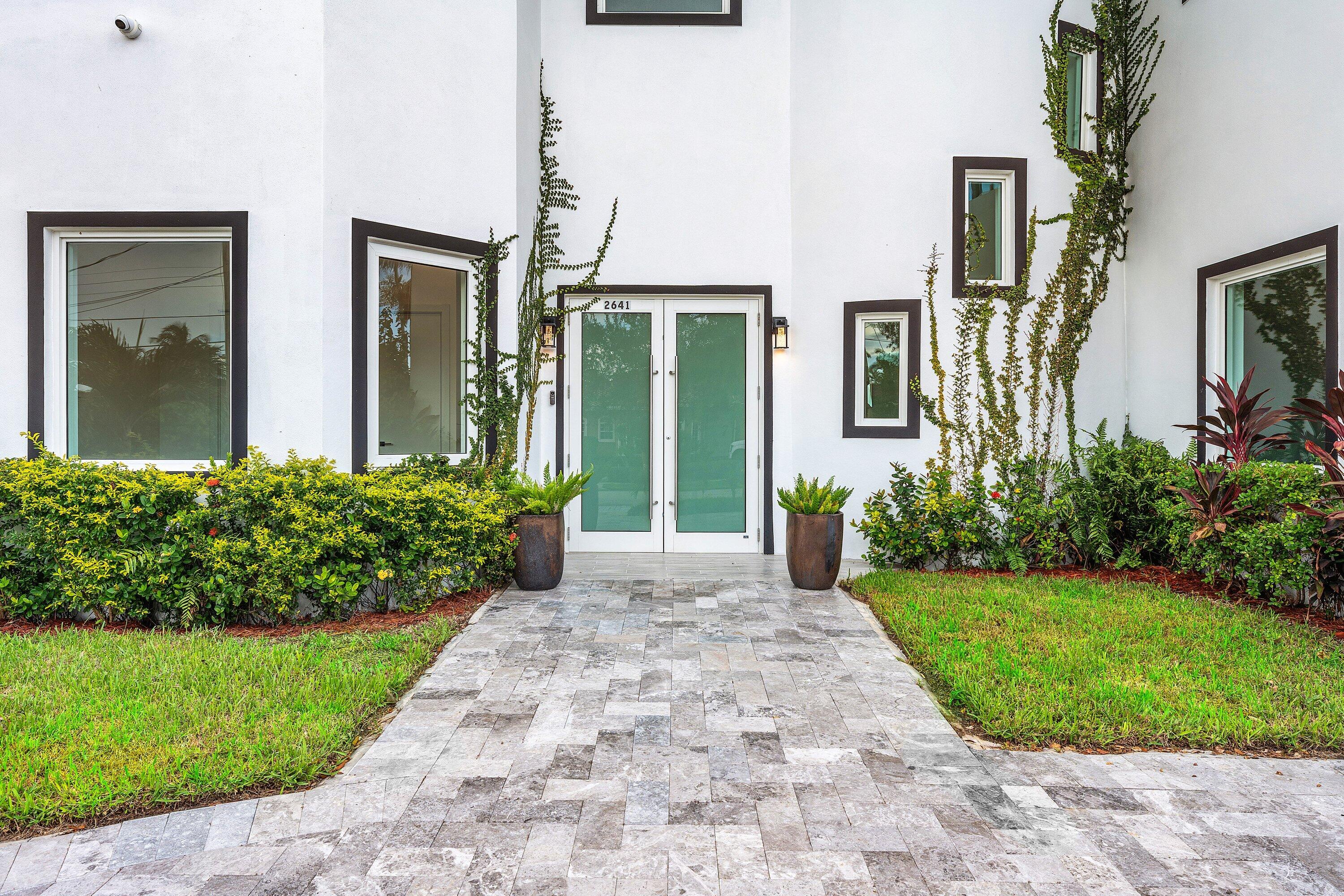 2641 Northeast 48th Street Lighthouse Point, FL 33064 - Photo 16 of 68 Entrance