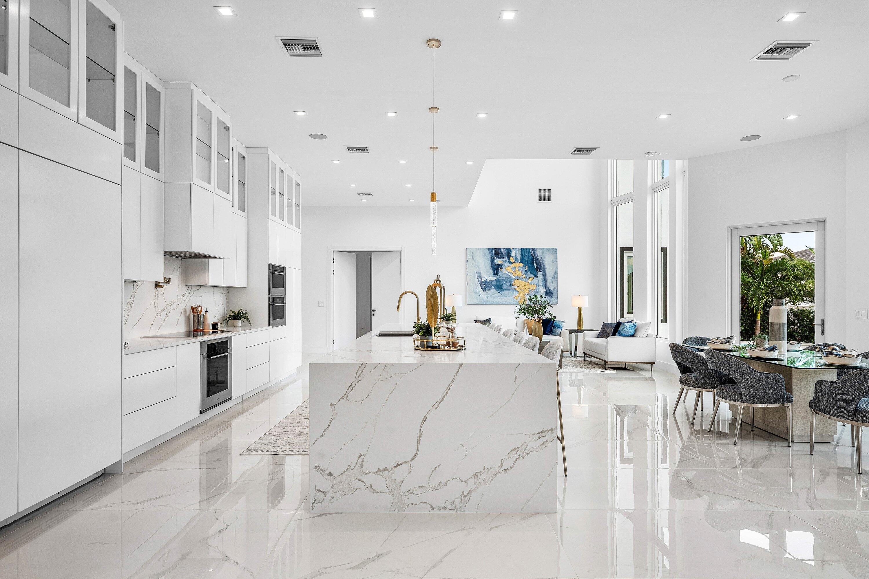 2641 Northeast 48th Street Lighthouse Point, FL 33064 - Photo 23 of 68 Great Room