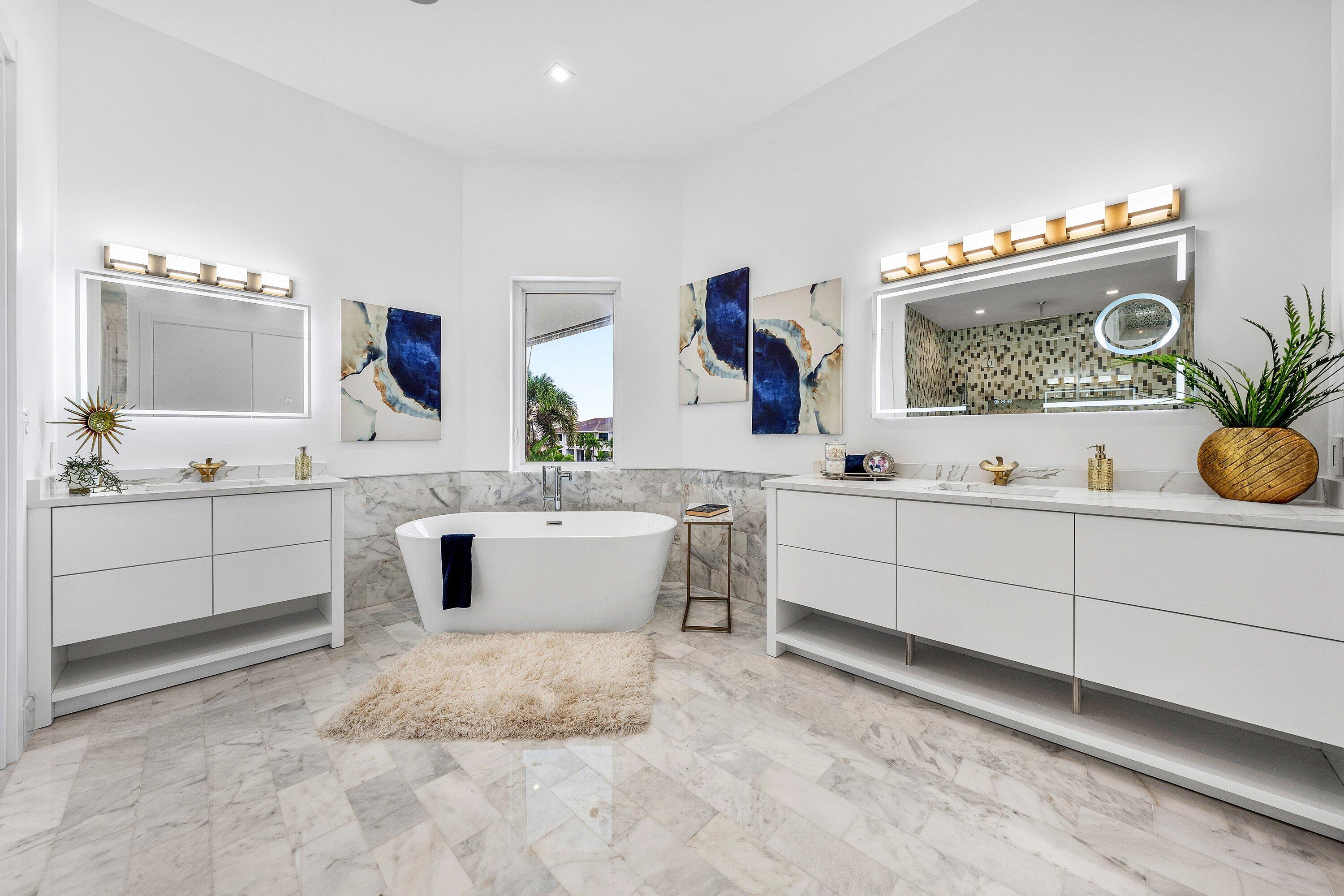 2641 Northeast 48th Street Lighthouse Point, FL 33064 - Photo 45 of 68 Primary Bathroom