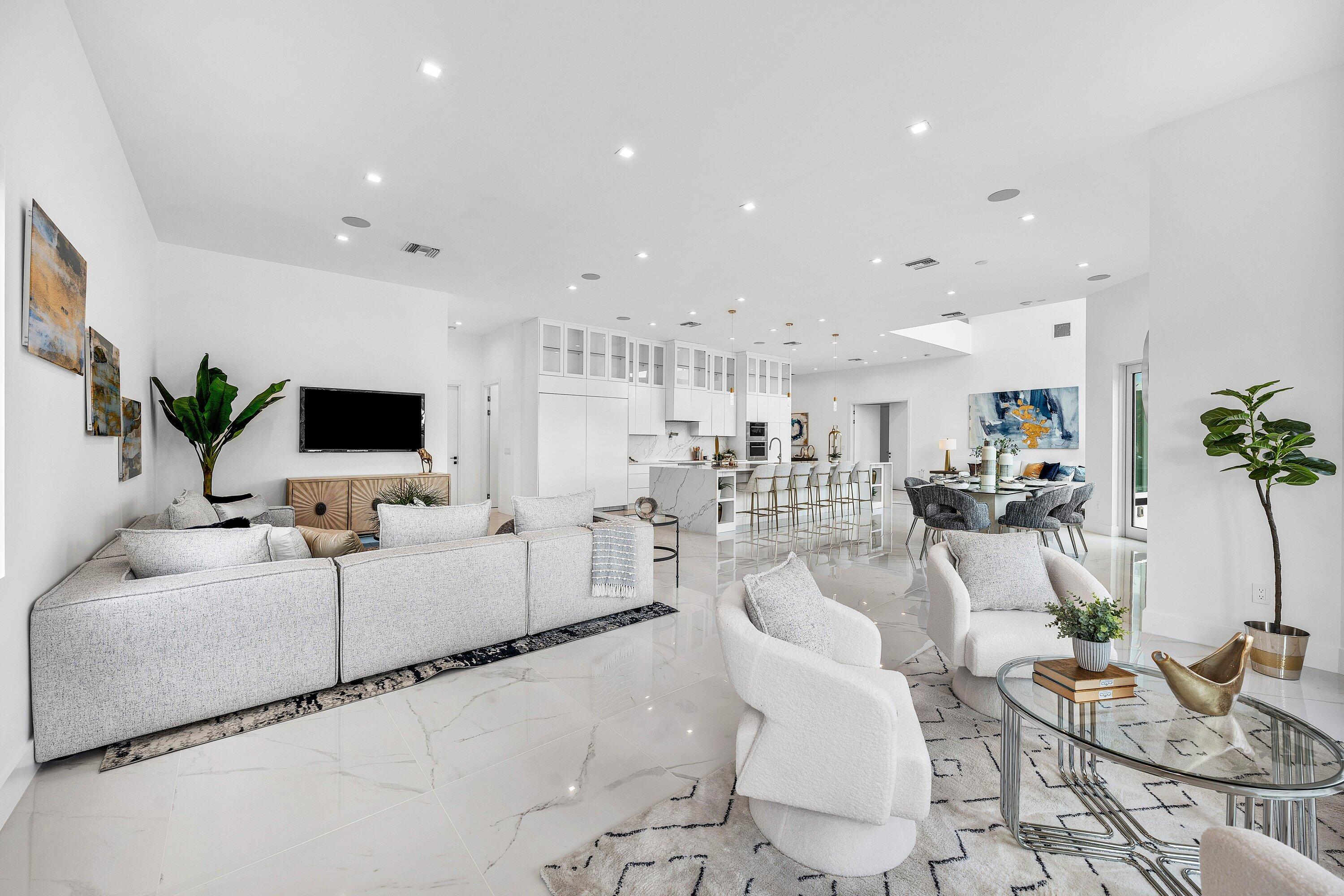 2641 Northeast 48th Street Lighthouse Point, FL 33064 - Photo 6 of 68 Great Room