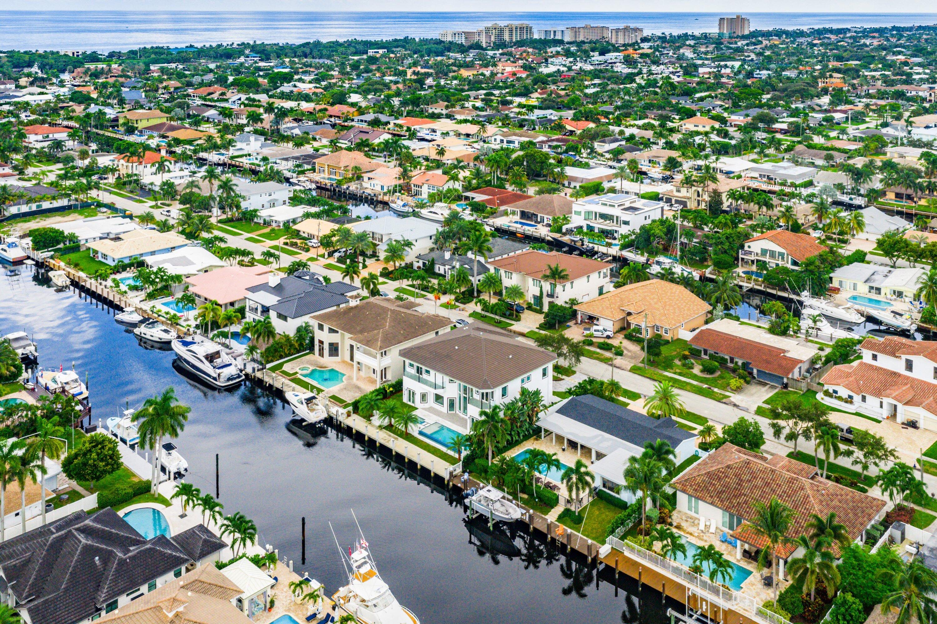 2641 Northeast 48th Street Lighthouse Point, FL 33064 - Photo 63 of 68 Aerial
