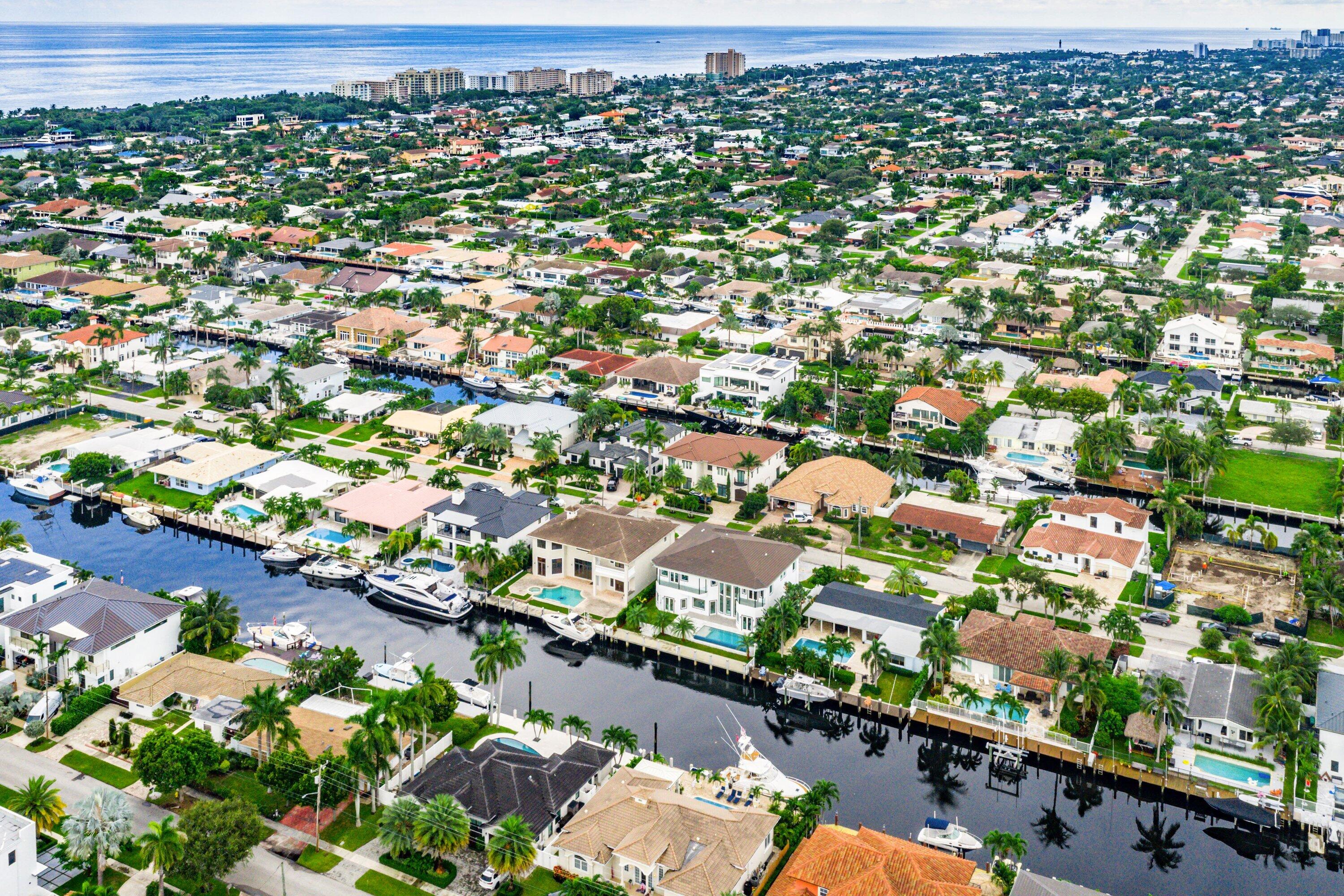 2641 Northeast 48th Street Lighthouse Point, FL 33064 - Photo 65 of 68 Aerial