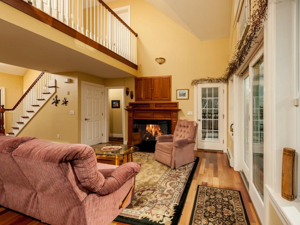 41 River Road York, ME 03902 - Photo 12 of 33 Open living room with adjacent...