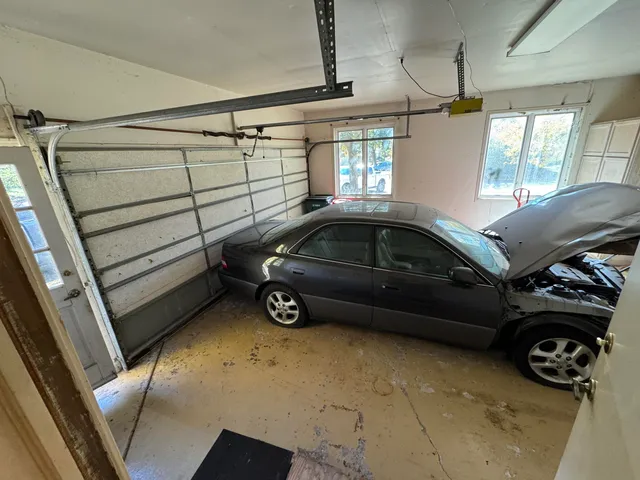 $320,000 | 5218 Cherokee Court, Troy, MI 48098