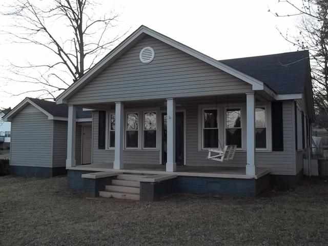 2001 East Calhoun Street Anderson, SC 29621 - Photo 1 of 10