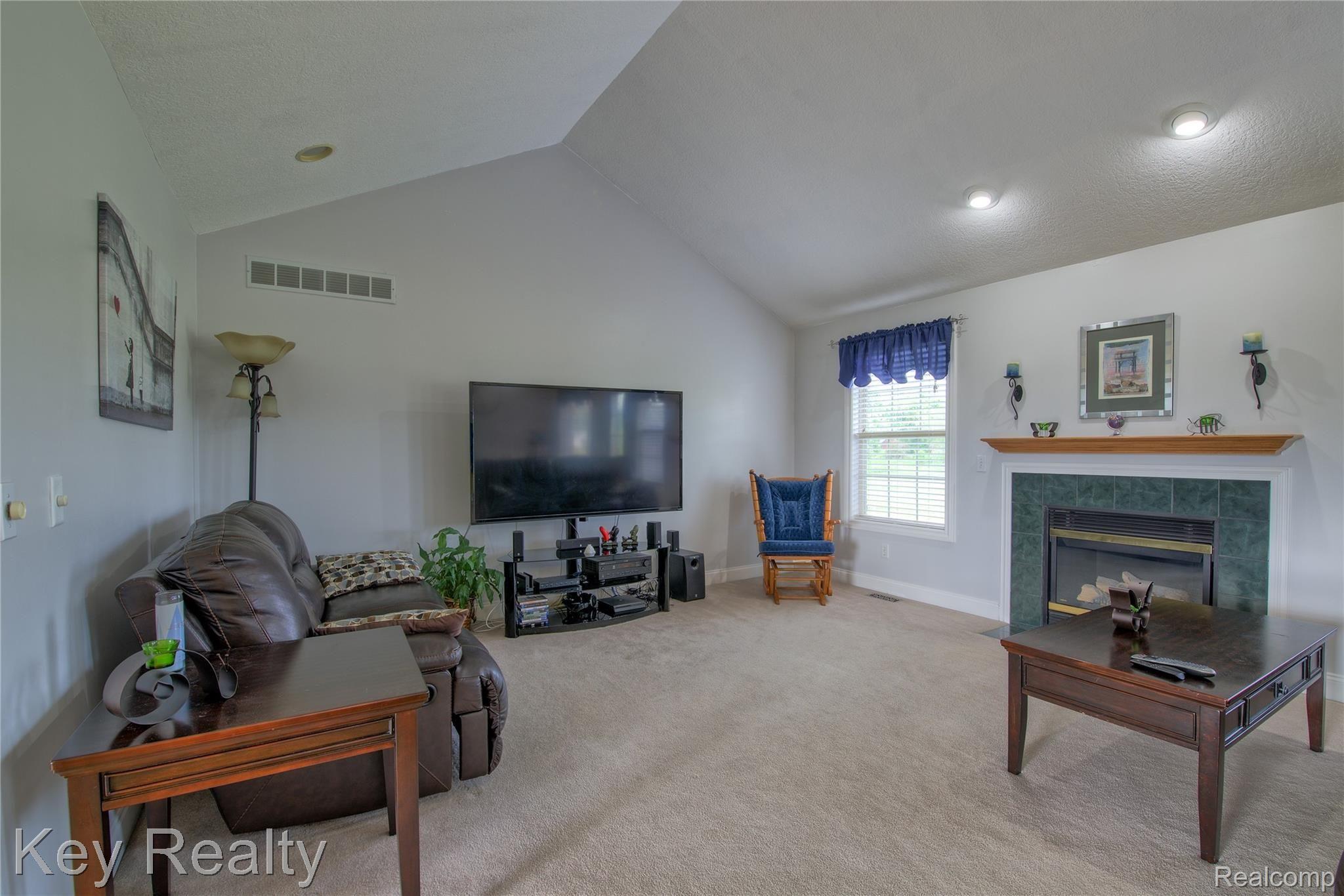 12936 Pine Ridge Drive Carleton, MI 48117 - Photo 23 of 36 smaller 12936 Pine Ridge-31.jpg