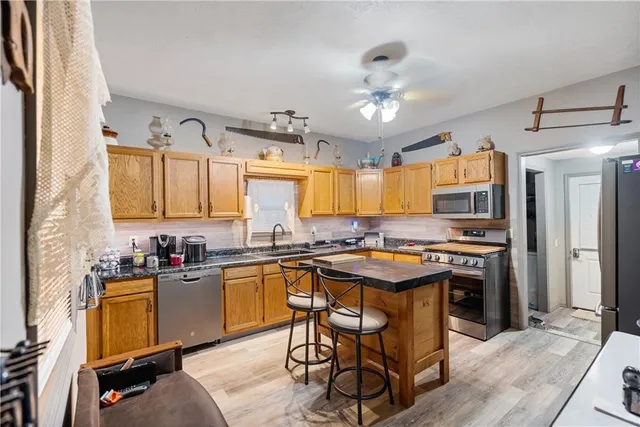 $194,000 | 109 Julia Street, Thayer, KS 66776