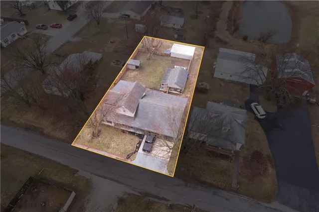 $194,000 | 109 Julia Street, Thayer, KS 66776