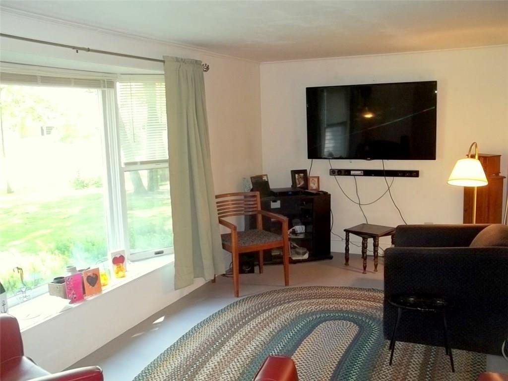 109 Old Port Road Kennebunk, ME 04043 - Photo 7 of 25 Family Room