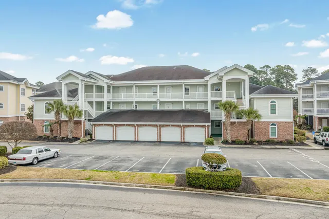$240,000 | 4870 Dahlia Court, Unit 304, Myrtle Beach, SC 29577