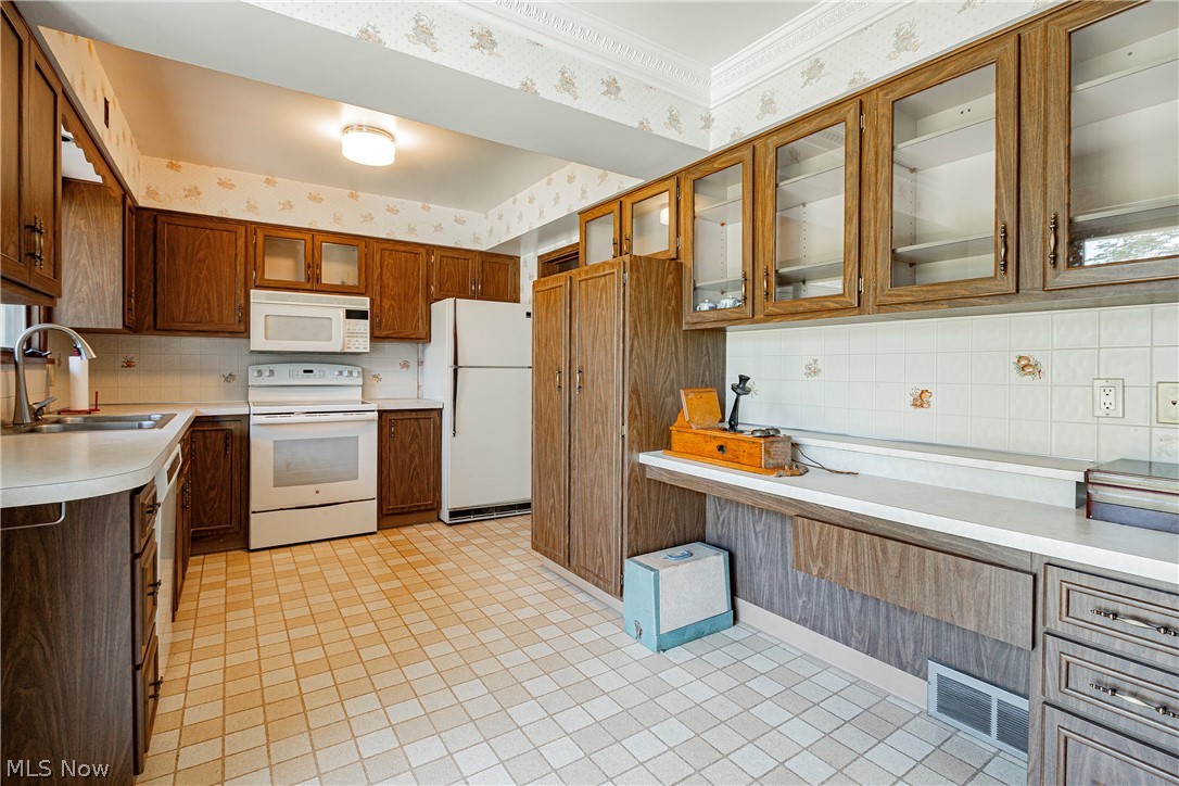 3065 Littledale Road Akron, OH 44319 - Photo 8 of 26