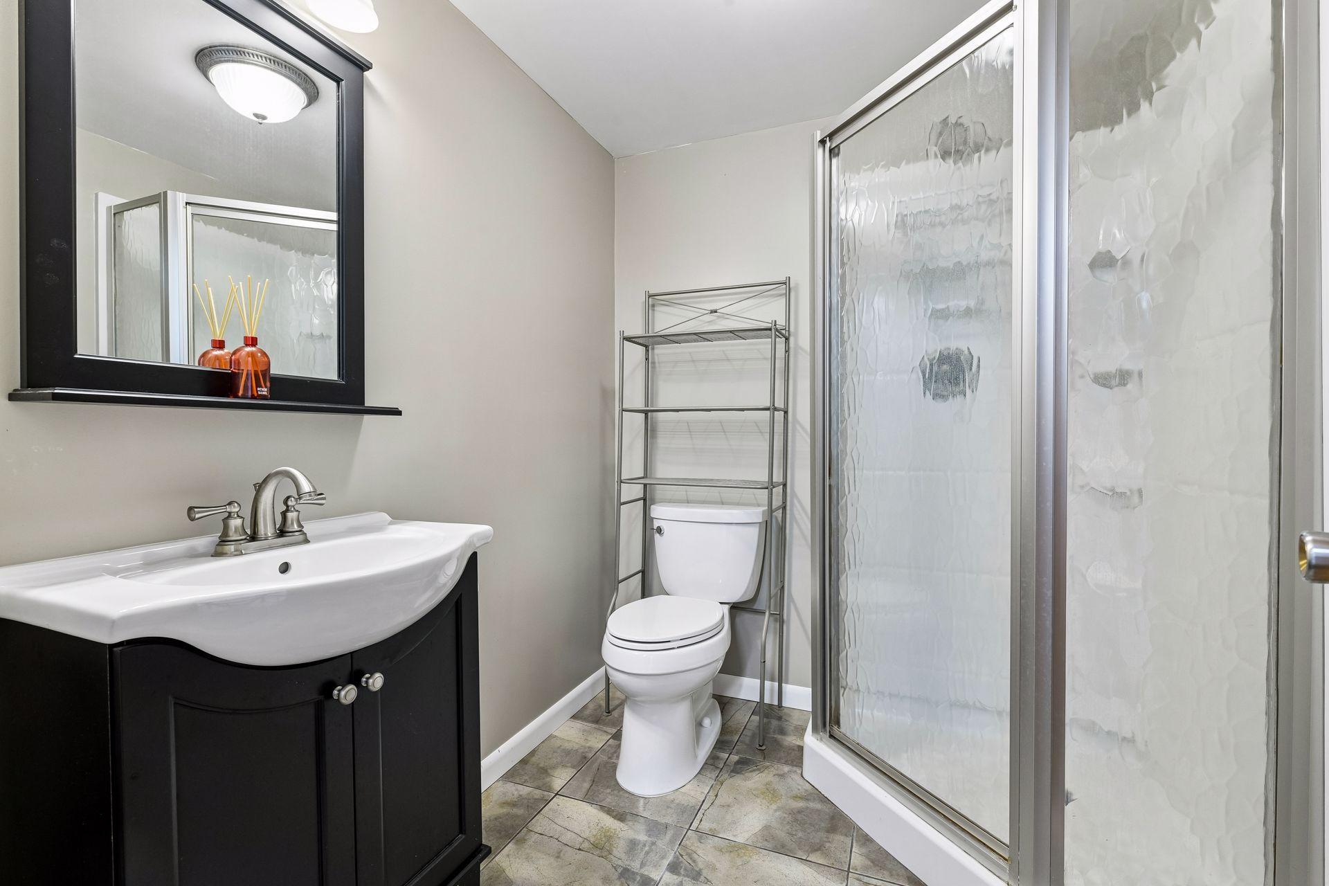 1370 Valleyview Road Chaska, MN 55318 - Photo 21 of 30 Gallery Image 21