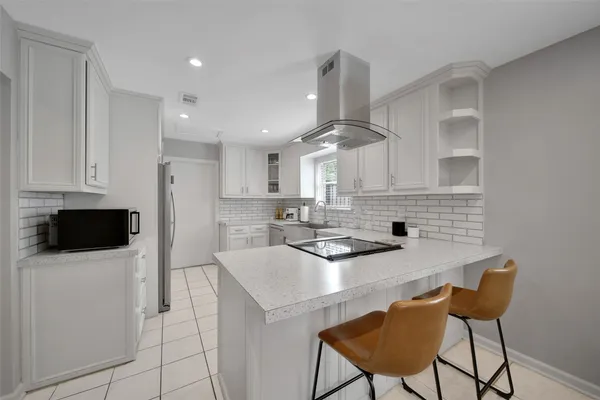 $3,500 | 1059 Richelieu Lane, Houston, TX 77018