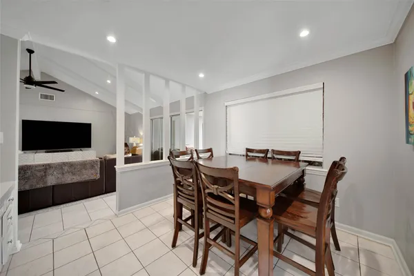 $3,500 | 1059 Richelieu Lane, Houston, TX 77018