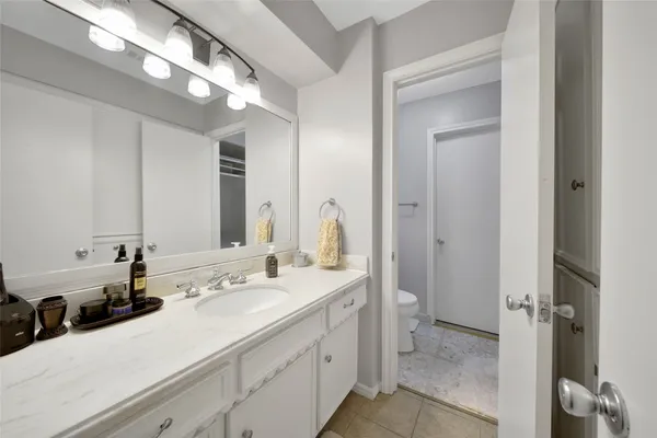 $3,500 | 1059 Richelieu Lane, Houston, TX 77018