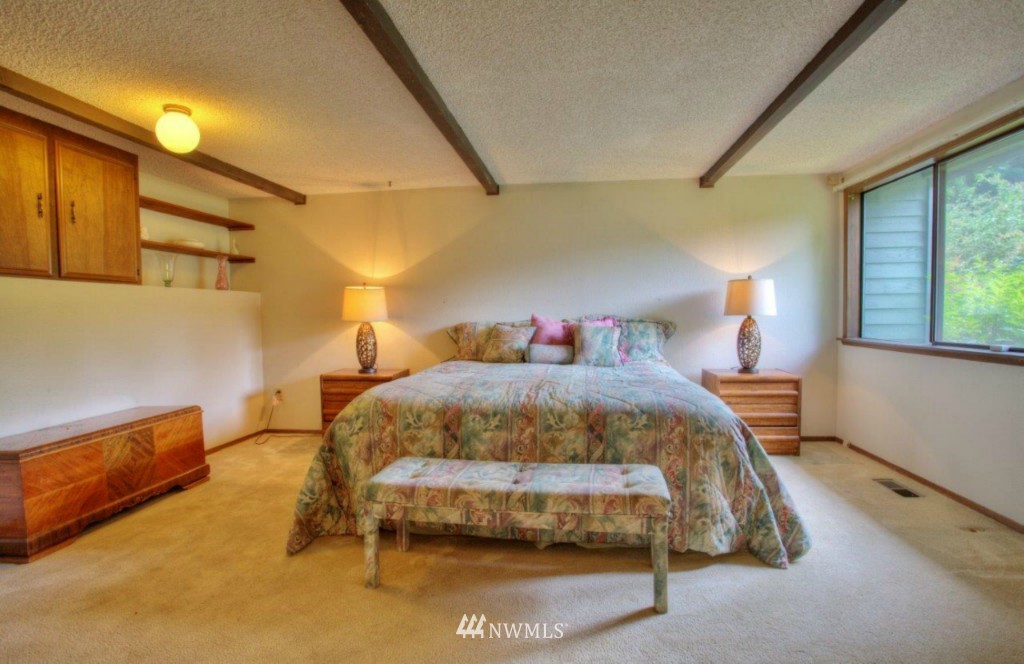 14024 149th Place Southeast Renton, WA 98059 - Photo 9 of 23