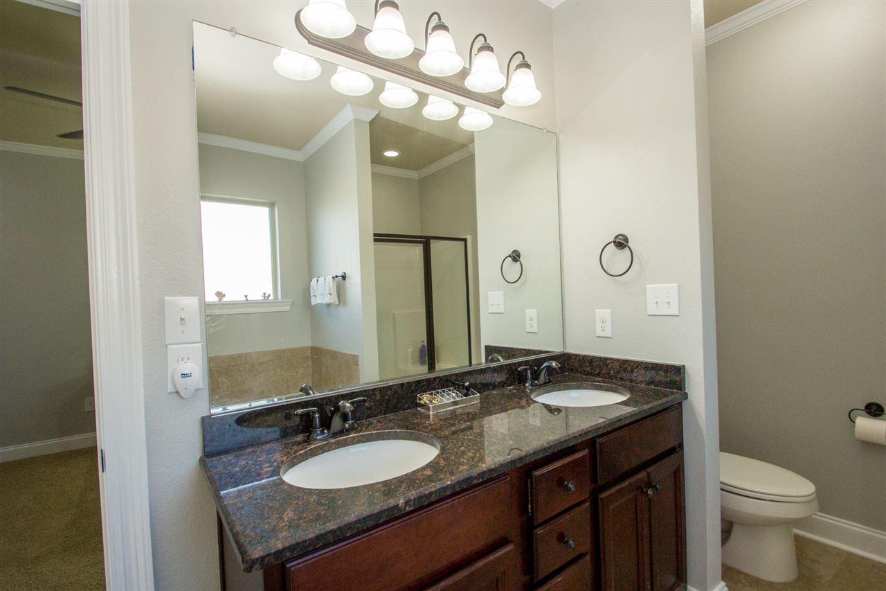 18810 Brixham Court Foley, AL 36535 - Photo 15 of 25 Master Bath
