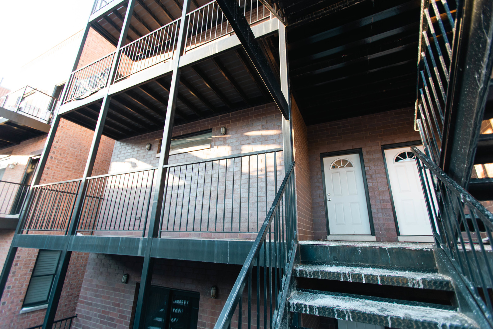 843 West Fletcher Street, Unit 2W Chicago, IL 60657 - Photo 34 of 35