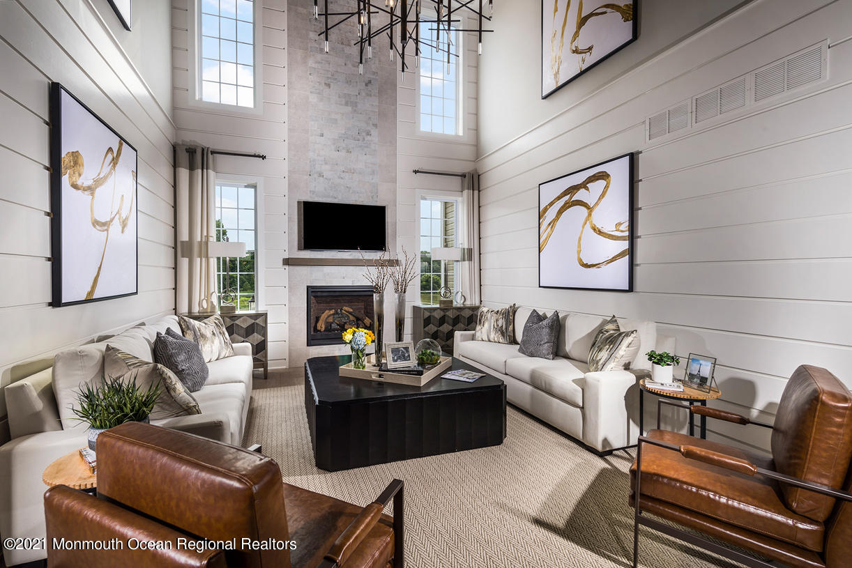 9 Old Eagle Road Freehold, NJ 07728 - Photo 3 of 13 Great Room