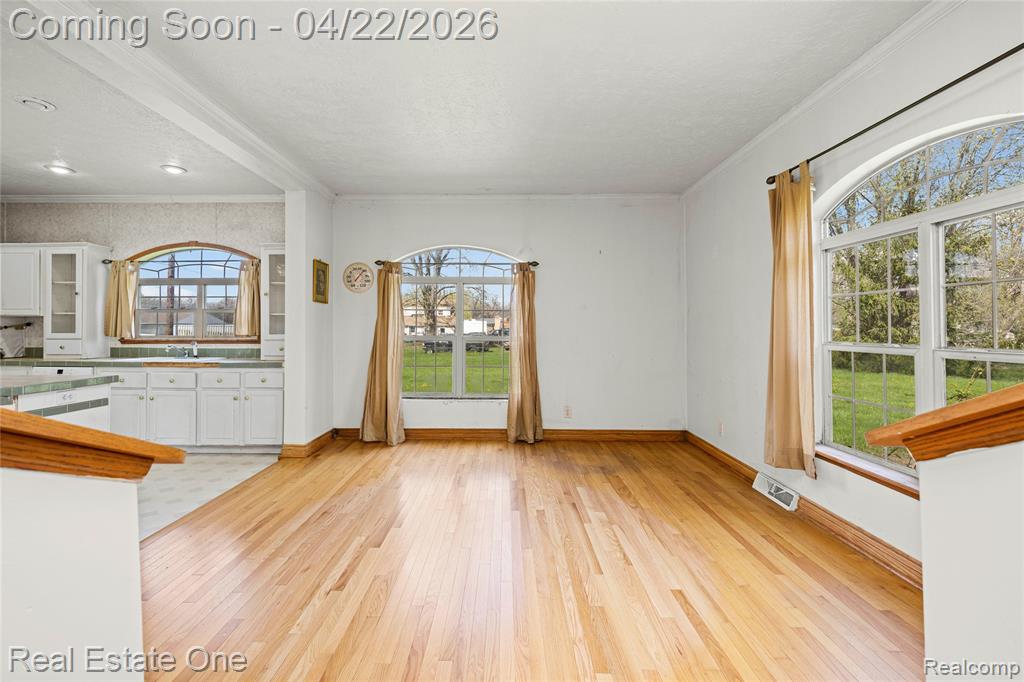 26996 Sumpter Road Belleville, MI 48111 - Photo 18 of 32