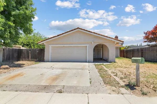 $460,000 | 762 Garden Gate Drive, Manteca, CA 95336