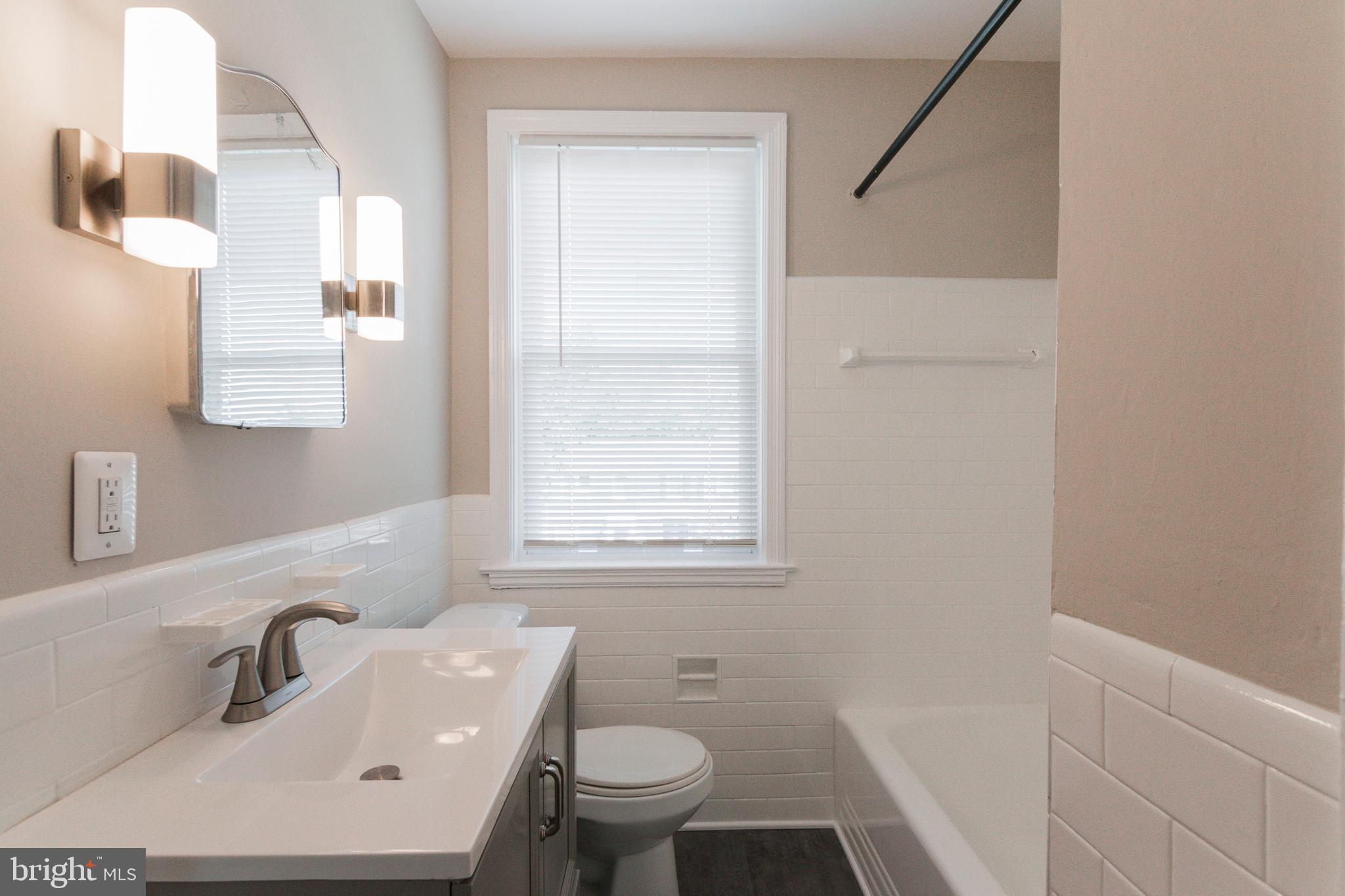 810 Braeside Road Baltimore, MD 21229 - Photo 31 of 44 New vanity